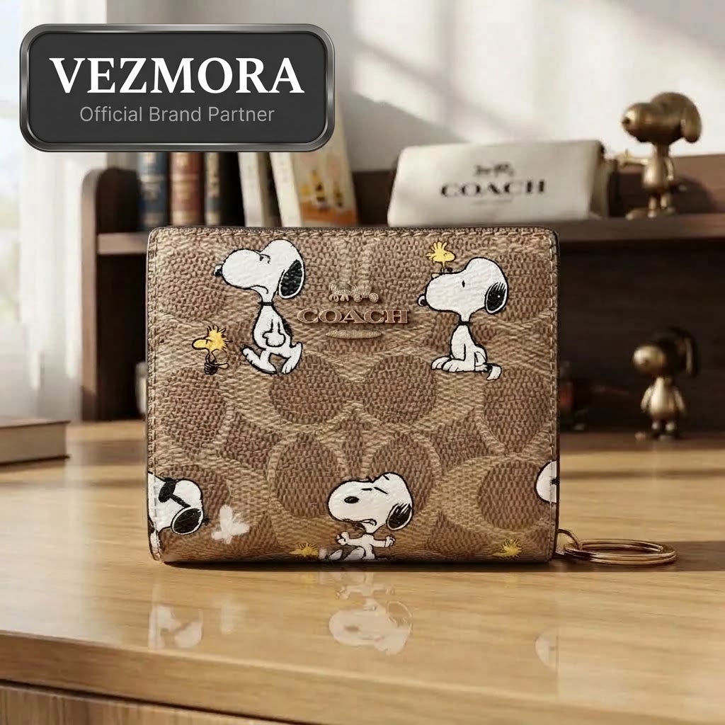 Vezmora Coach x Peanuts Signature Canvas Snoopy Print Small Wallet